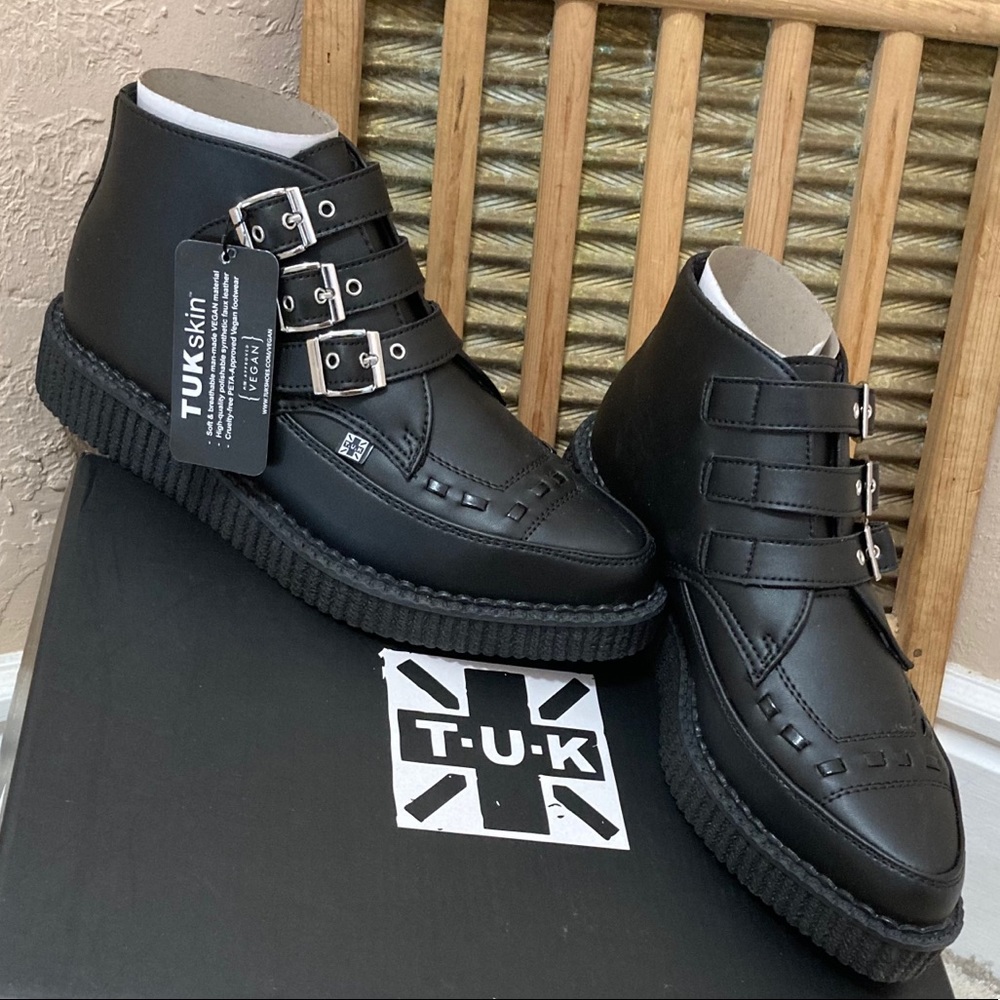 TUK Unisex Vegan Pointed Toe Creeper Boots